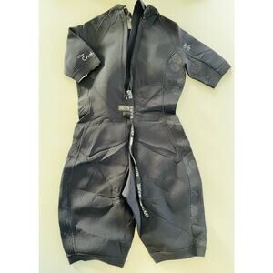 Bare Wetsuit size 12